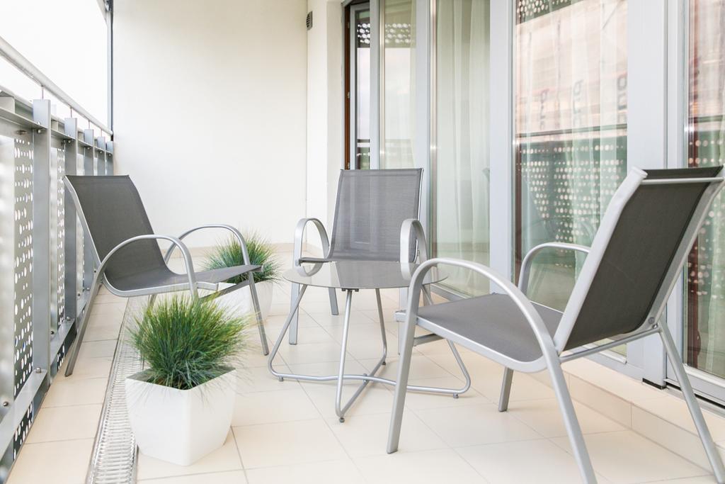 Wronia Apartments Varşova Oda fotoğraf
